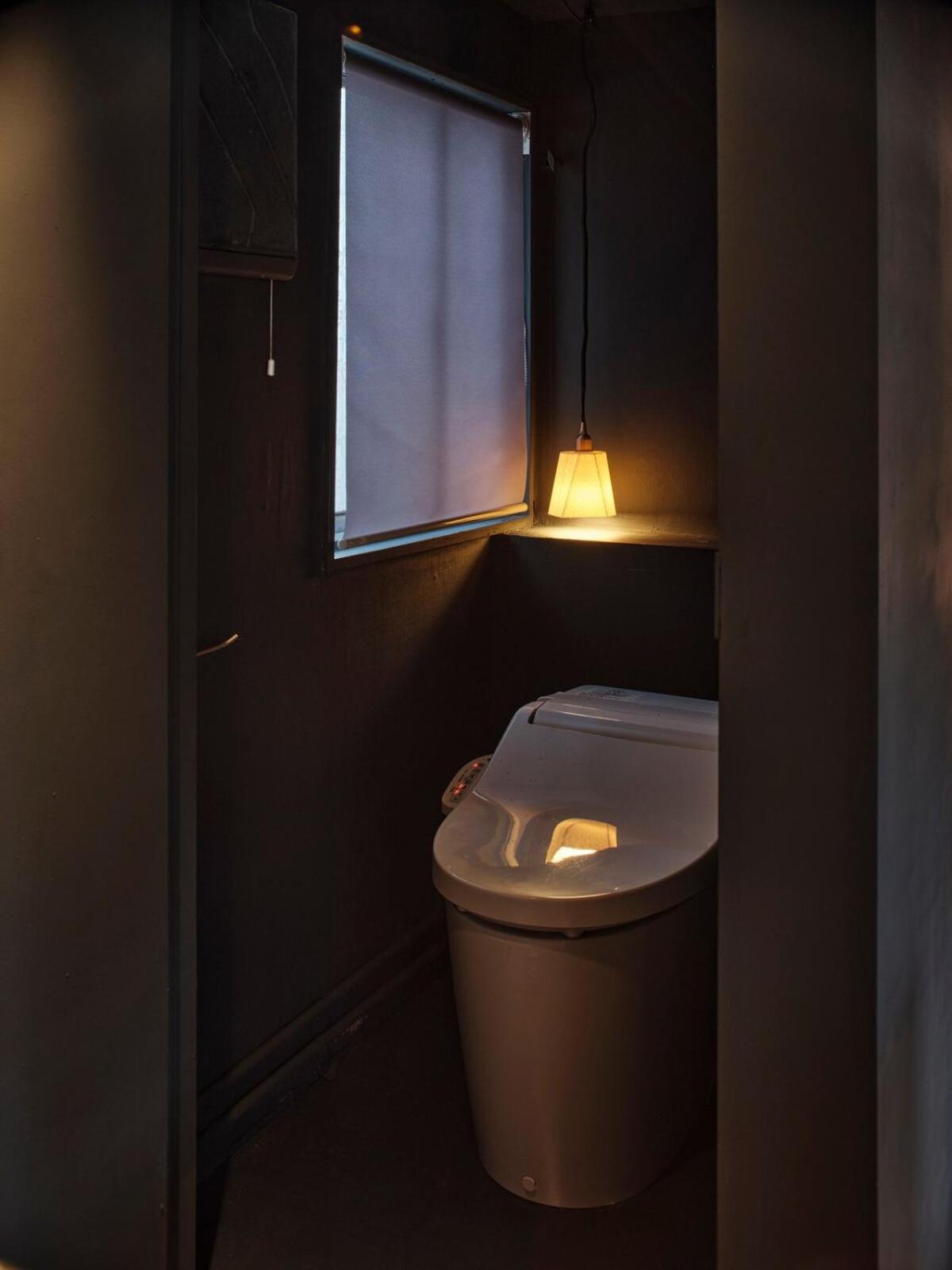 Vacation Renovated From A Small Hair Salon Appartement