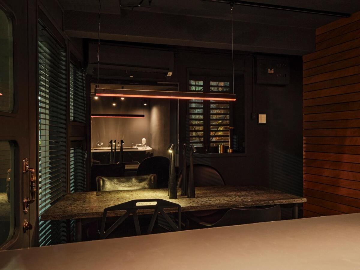 Vacation Renovated From A Small Hair Salon Appartement